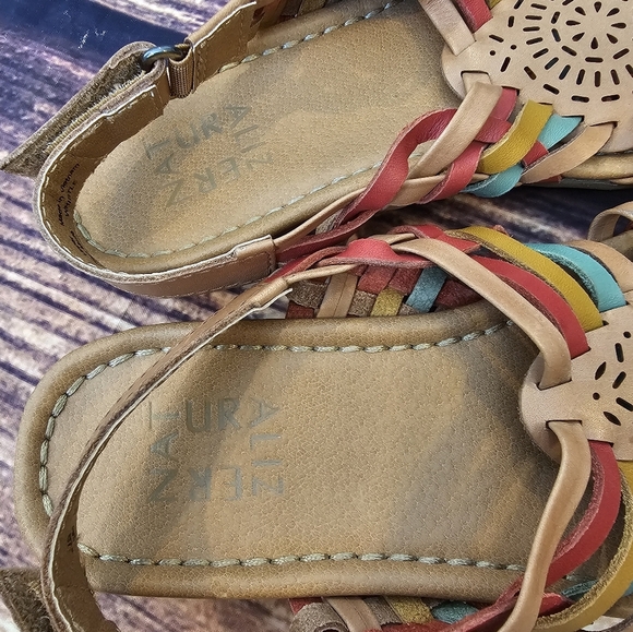 Naturalizer Women's Size 4.5 Whistle Multicolor Huarache Leather Sandals Comfy - Picture 4 of 7